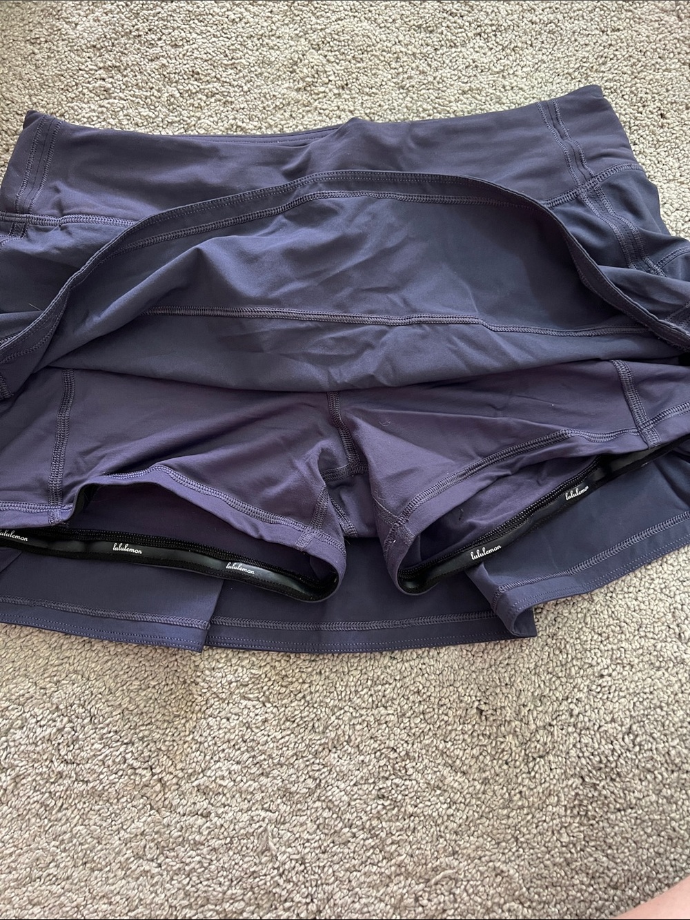 Lululemon pleated skirt - Picture 2 of 5